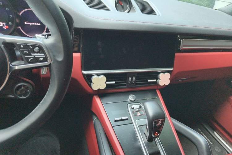 Used Porsche Cayenne 2023 Cayenne 3.0T Platinum Edition Audio And AC Panel