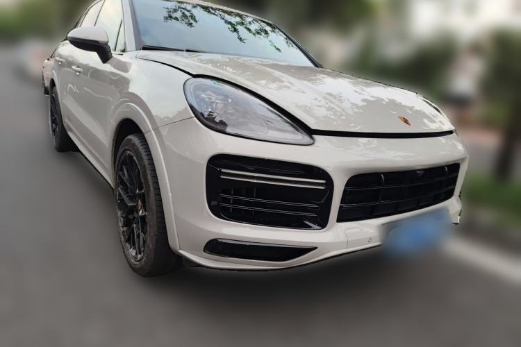 Used Porsche Cayenne 2023 Cayenne 3.0T Platinum Edition Front Right 45 Deg