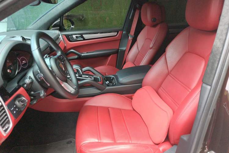 Used Porsche Cayenne 2023 Cayenne 3.0T Platinum Edition Left Front Seat