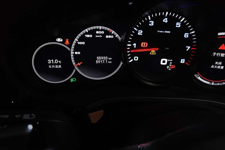 Used Porsche Cayenne 2023 Cayenne 3.0T Platinum Edition Odometer Close Up