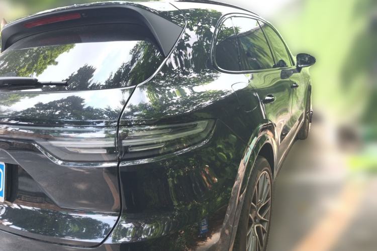 Used Porsche Cayenne 2023 Cayenne 3.0T Platinum Edition Rear Right 45 Deg
