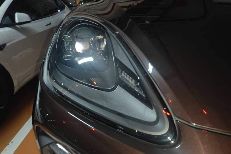 Used Porsche Cayenne 2023 Cayenne 3.0T Platinum Edition Right Front Headlight