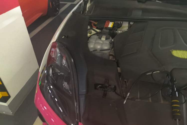Used Porsche Cayenne 2023 Cayenne 3.0T Platinum Edition Engine Bay Right