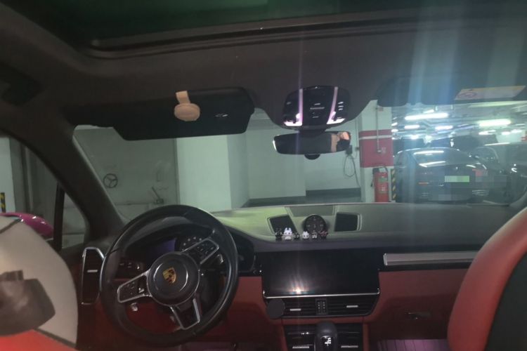 Used Porsche Cayenne 2023 Cayenne 3.0T Platinum Edition Headliner