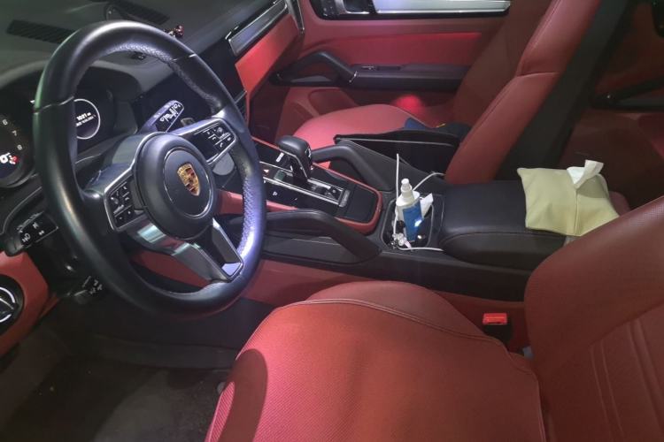 Used Porsche Cayenne 2023 Cayenne 3.0T Platinum Edition Left Front Seat