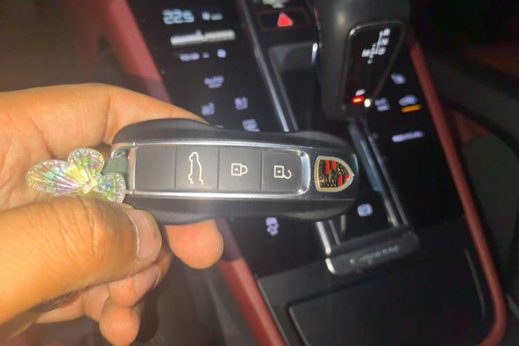 Used Porsche Cayenne 2023 Cayenne 3.0T Platinum Edition Vehicle Key