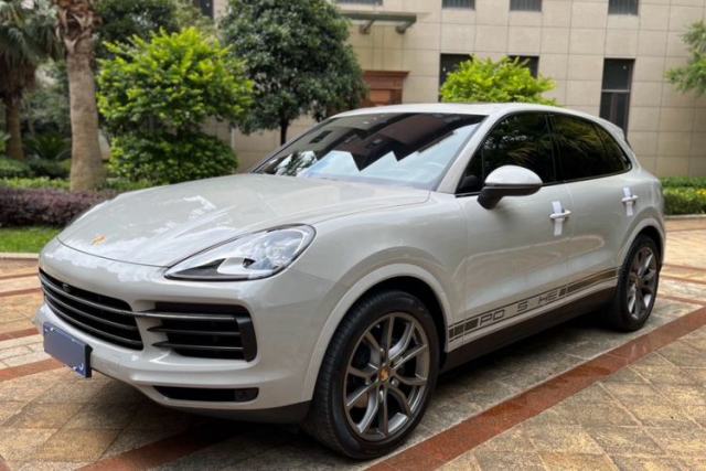 Porsche Cayenne 2023 Cayenne 3.0T Platinum Edition d’occasion