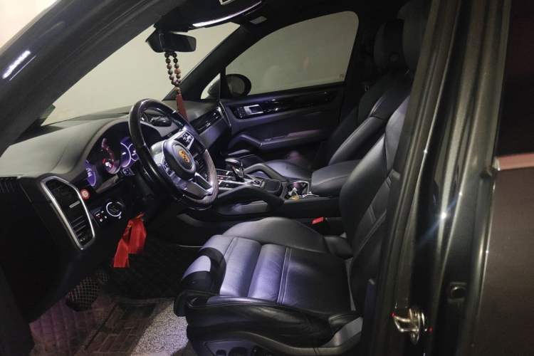 Used Porsche Cayenne 2023 Cayenne 3.0T Left Front Seat