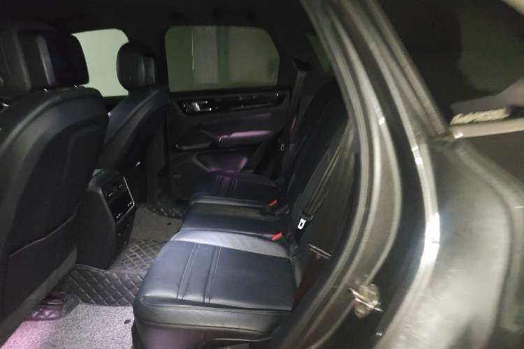 Used Porsche Cayenne 2023 Cayenne 3.0T Left Rear Seat