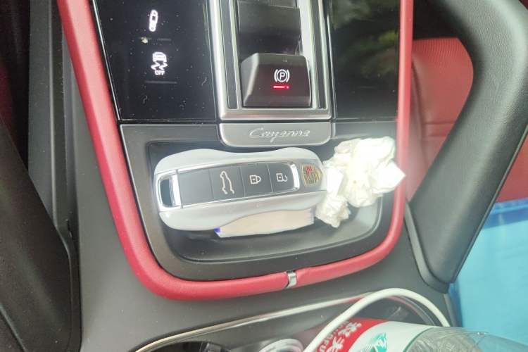 Used Porsche Cayenne 2023 Cayenne Coupé 3.0T Platinum Edition Vehicle Key