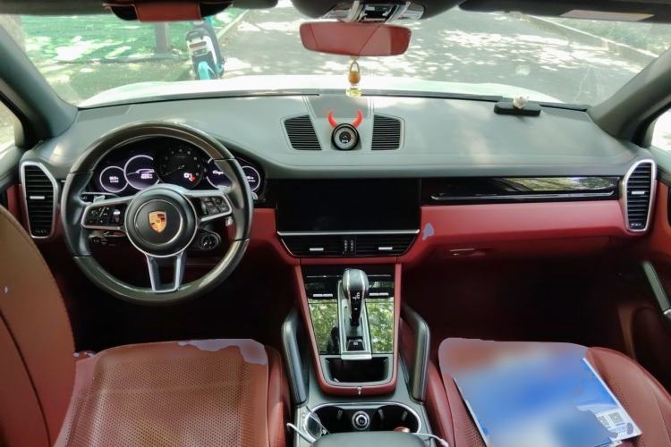 Used Porsche Cayenne 2023 Cayenne 3.0T Platinum Edition Center Console