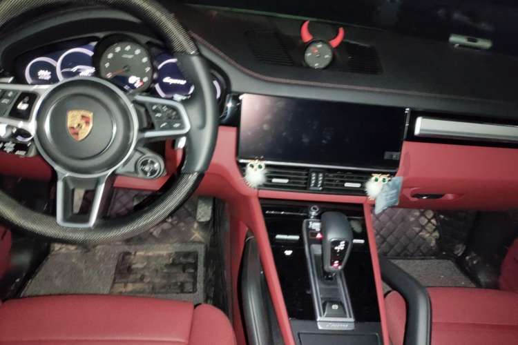 Used Porsche Cayenne 2023 Cayenne 3.0T Platinum Edition Center Console
