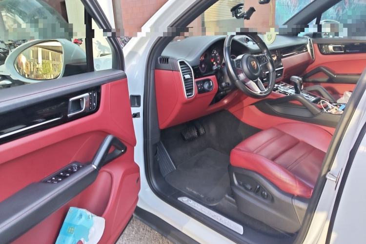 Used Porsche Cayenne 2023 Cayenne 3.0T Platinum Edition Driver Seat