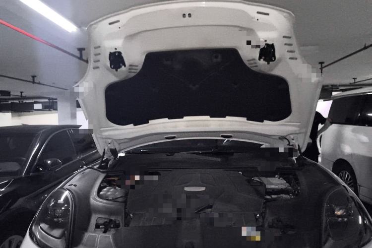 Used Porsche Cayenne 2023 Cayenne 3.0T Engine Bay