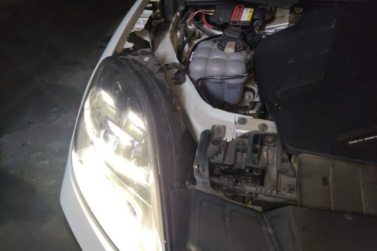 Used Porsche Cayenne 2023 Cayenne S 2.9T Platinum Edition Engine Bay Right