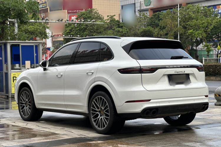 Used Porsche Cayenne 2023 Cayenne S 2.9T Platinum Edition Exterior 3