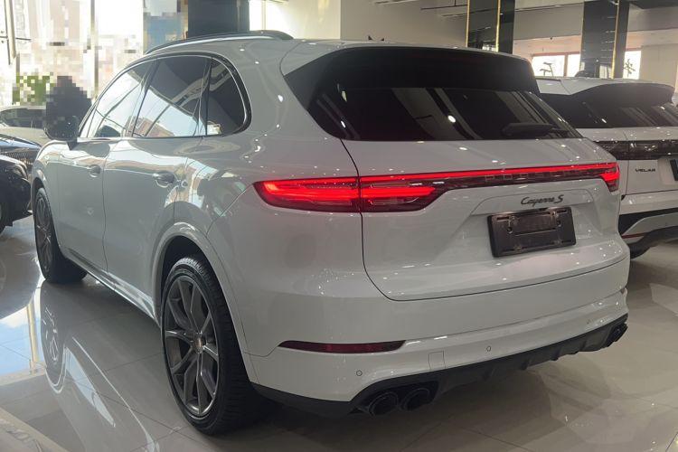 Used Porsche Cayenne 2023 Cayenne S 2.9T Platinum Edition Exterior 4