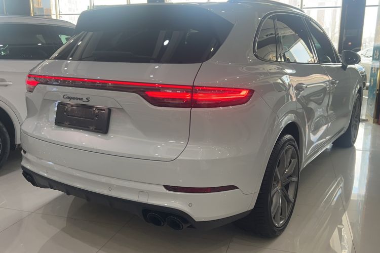 Used Porsche Cayenne 2023 Cayenne S 2.9T Platinum Edition Exterior 5