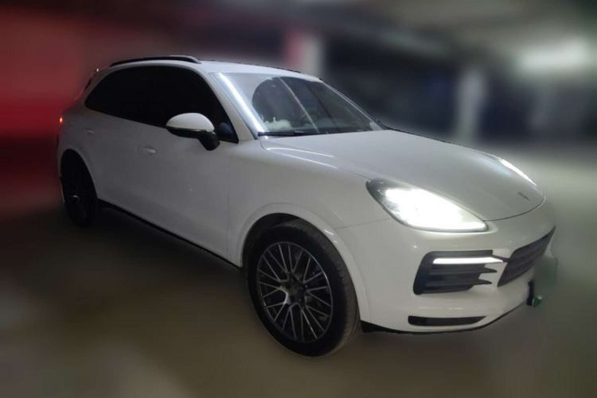Used Porsche Cayenne 2023 Cayenne 3.0T Platinum Edition Front Right 45 Deg