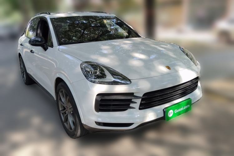 Used Porsche Cayenne 2023 Cayenne 3.0T Platinum Edition Front Right 45 Deg