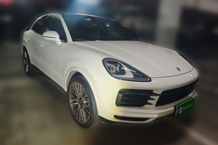 Used Porsche Cayenne 2023 Cayenne Coupé 3.0T Platinum Edition Front Right 45 Deg