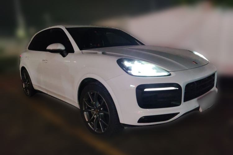 Used Porsche Cayenne 2023 Cayenne S 2.9T Platinum Edition Front Right 45 Deg