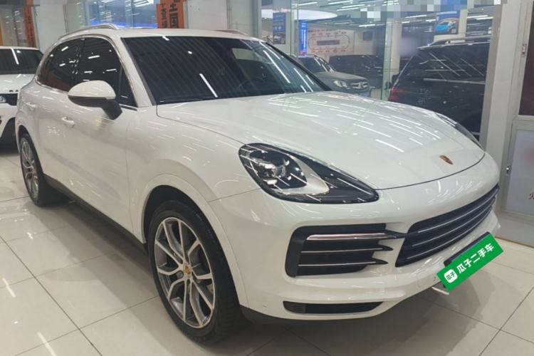Used Porsche Cayenne 2023 Cayenne 3.0T Front Right 45 Deg