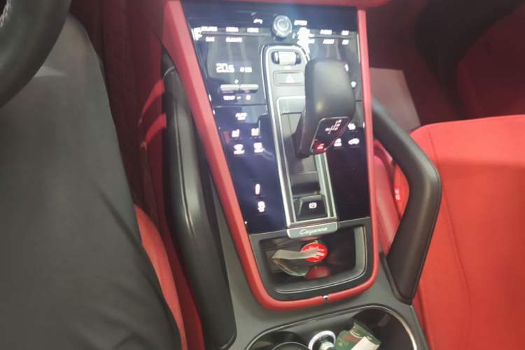 Used Porsche Cayenne 2023 Cayenne 3.0T Gear Lever