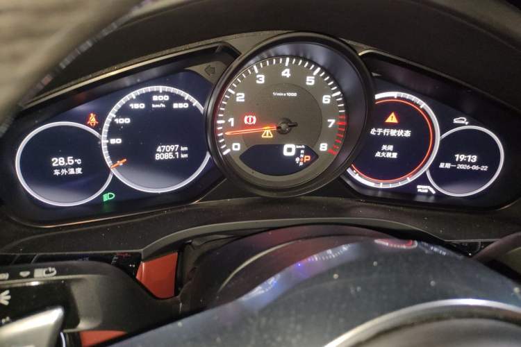 Used Porsche Cayenne 2023 Cayenne 3.0T Platinum Edition Instrument Cluster