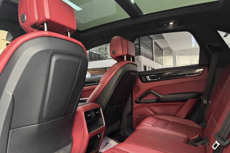 Used Porsche Cayenne 2023 Cayenne 3.0T Interior 10