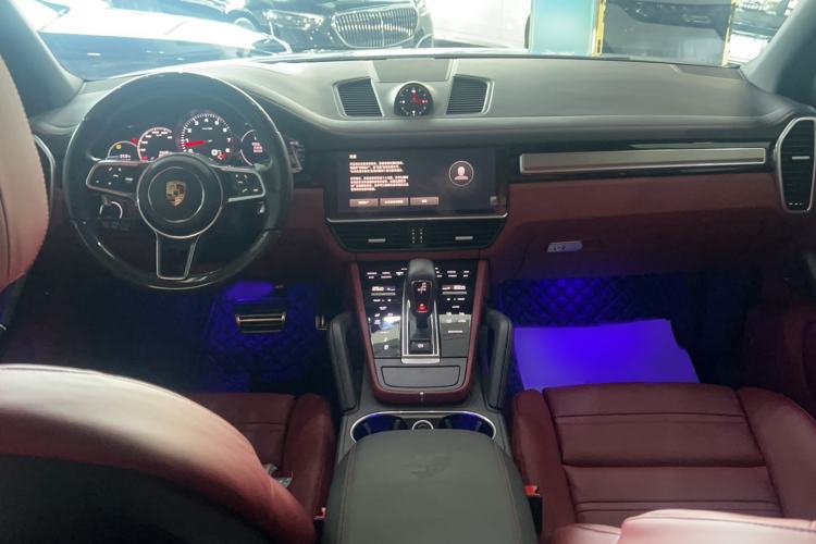 Used Porsche Cayenne 2023 Cayenne S 2.9T Platinum Edition Interior 3