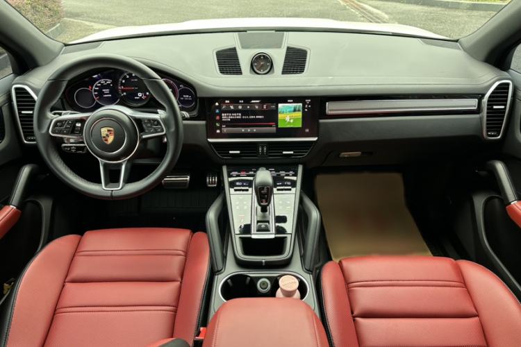 Used Porsche Cayenne 2023 Cayenne S 2.9T Platinum Edition Interior 4