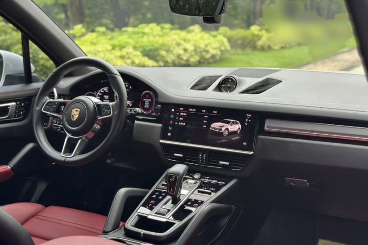 Used Porsche Cayenne 2023 Cayenne S 2.9T Platinum Edition Interior 5
