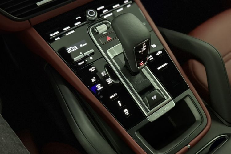 Used Porsche Cayenne 2023 Cayenne 3.0T Platinum Edition Interior 6