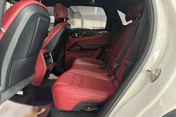 Used Porsche Cayenne 2023 Cayenne 3.0T Interior 9