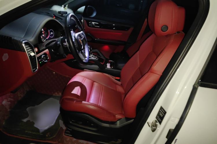 Used Porsche Cayenne 2023 Cayenne 3.0T Platinum Edition Left Front Seat