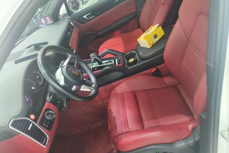 Used Porsche Cayenne 2023 Cayenne 3.0T Left Front Seat