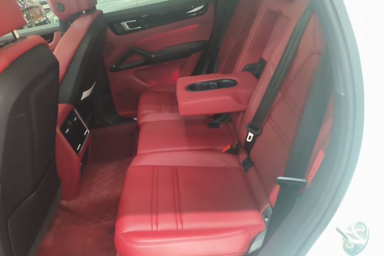 Used Porsche Cayenne 2023 Cayenne 3.0T Left Rear Seat