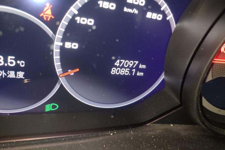 Used Porsche Cayenne 2023 Cayenne 3.0T Platinum Edition Odometer Close Up