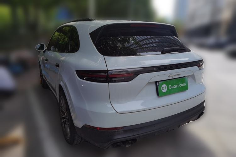 Used Porsche Cayenne 2023 Cayenne 3.0T Platinum Edition Rear Left 45 Deg