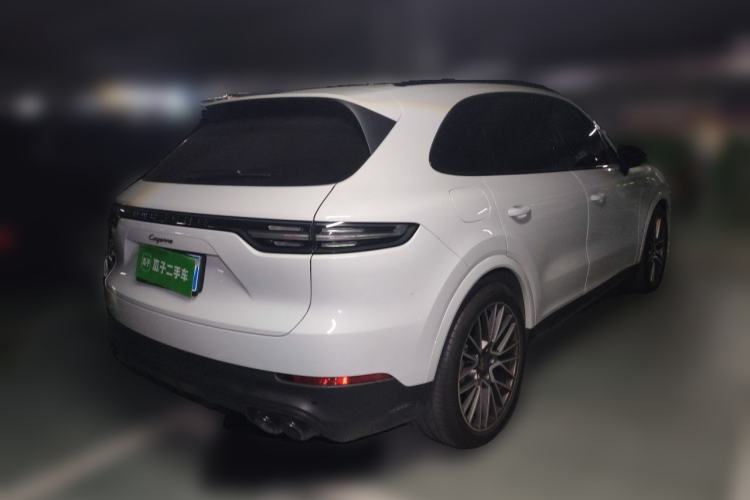 Used Porsche Cayenne 2023 Cayenne 3.0T Platinum Edition Rear Right 45 Deg
