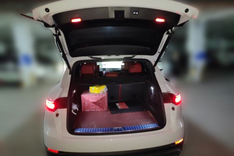 Used Porsche Cayenne 2023 Cayenne 3.0T Platinum Edition Trunk