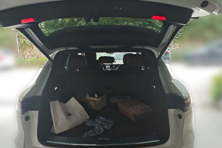 Used Porsche Cayenne 2023 Cayenne 3.0T Platinum Edition Trunk