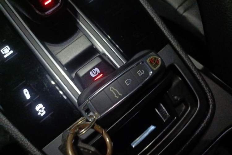 Used Porsche Cayenne 2023 Cayenne 3.0T Vehicle Key