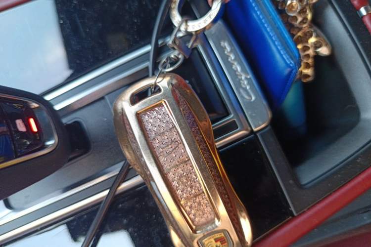 Used Porsche Cayenne 2023 Cayenne 3.0T Platinum Edition Vehicle Key