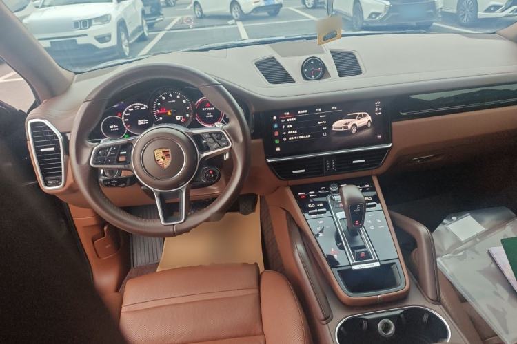 Used Porsche Cayenne 2023 Cayenne 3.0T Platinum Edition Center Console
