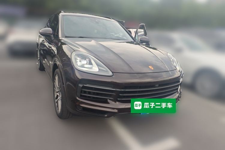 Used Porsche Cayenne 2023 Cayenne 3.0T Platinum Edition Front Right 45 Deg