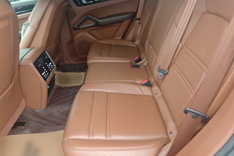 Used Porsche Cayenne 2023 Cayenne 3.0T Platinum Edition Left Rear Seat