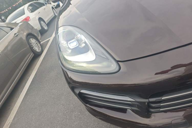 Used Porsche Cayenne 2023 Cayenne 3.0T Platinum Edition Right Front Headlight