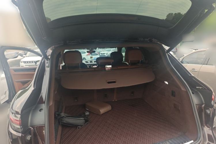Used Porsche Cayenne 2023 Cayenne 3.0T Platinum Edition Trunk